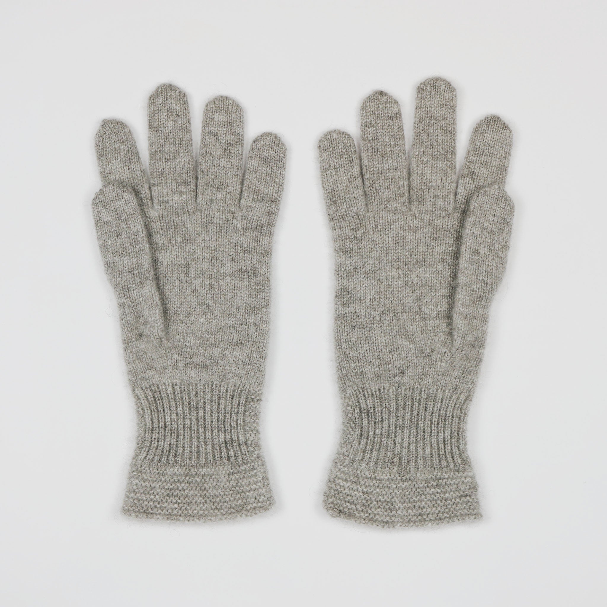 'Flow' gloves