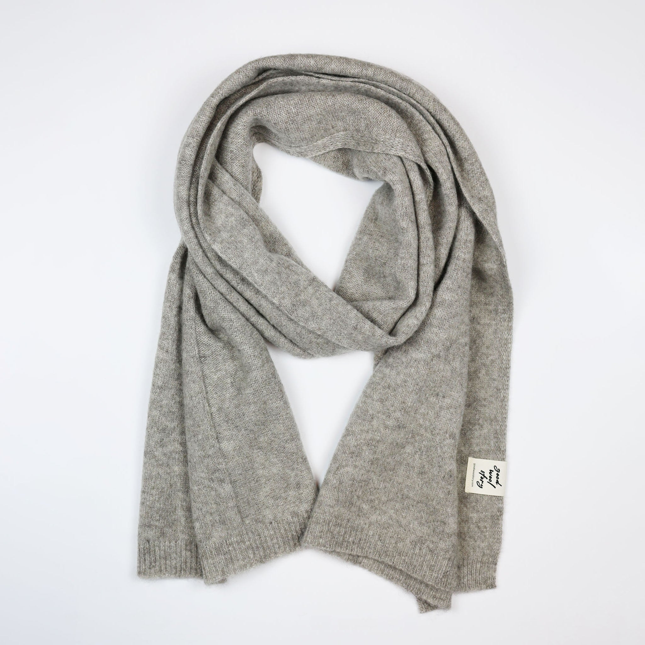 'Hirami' sheep wool scarf