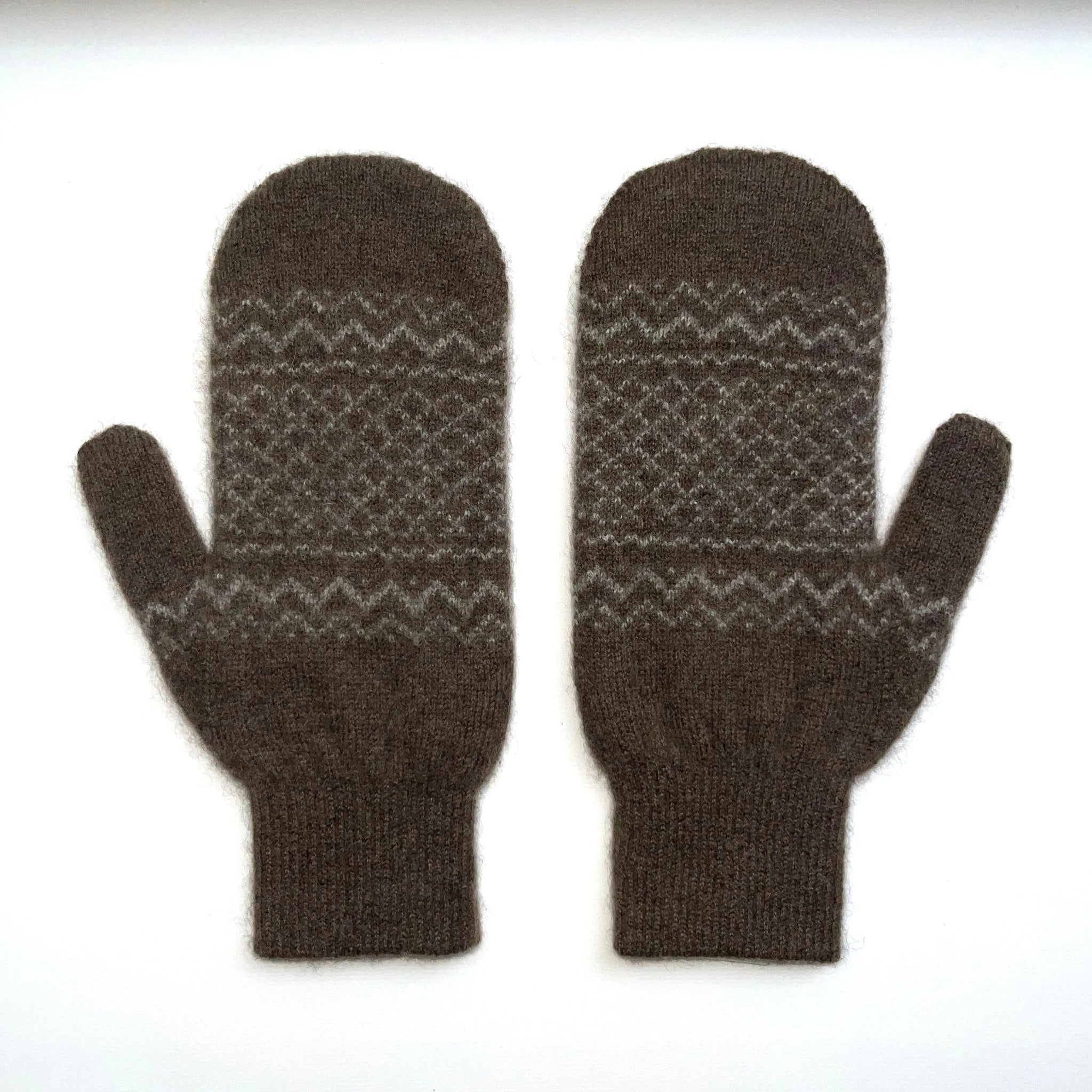 'Snow' yak wool mittens
