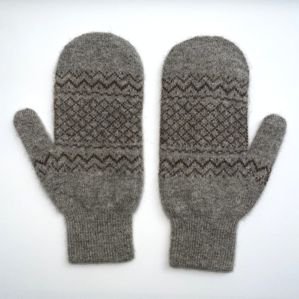 'Snow' yak wool mittens